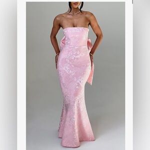 Elegant Pink Strapless bow Evening Gown